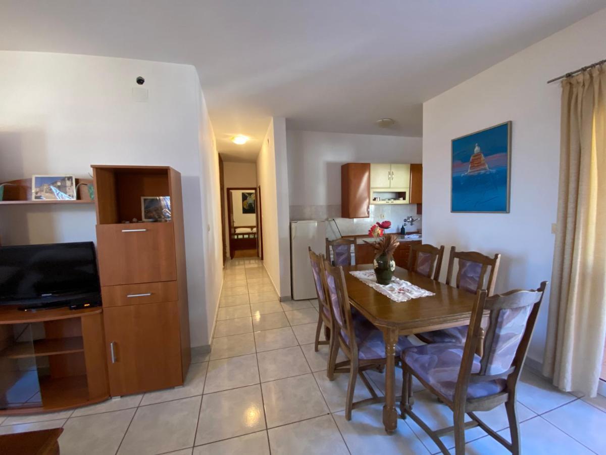Apartments Mandarina Garden Petrovac Exterior foto