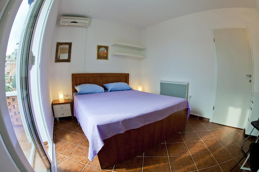 Apartments Mandarina Garden Petrovac Cameră foto