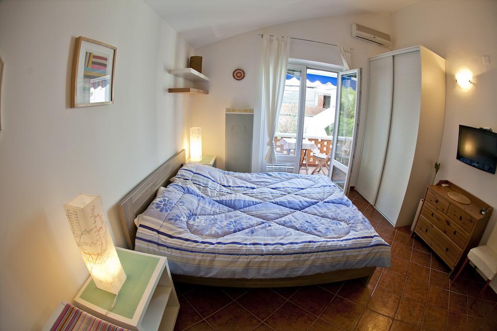 Apartments Mandarina Garden Petrovac Cameră foto