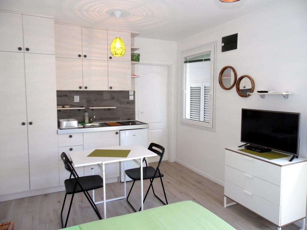 Apartments Mandarina Garden Petrovac Exterior foto